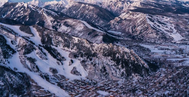 10 Best Ski Resorts in Colorado, 2024/25