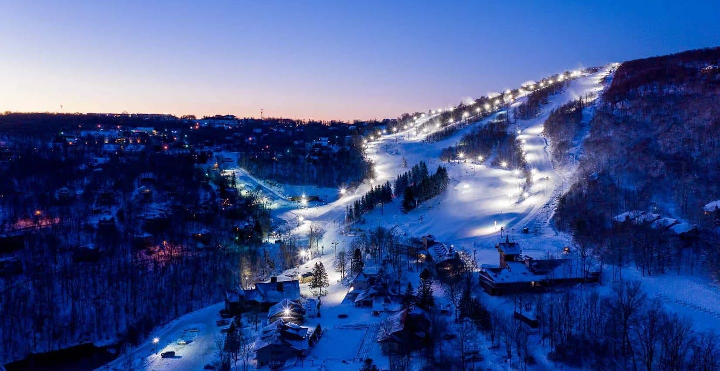 Night skiing at Beech Mountain in North Carolina in the United States.