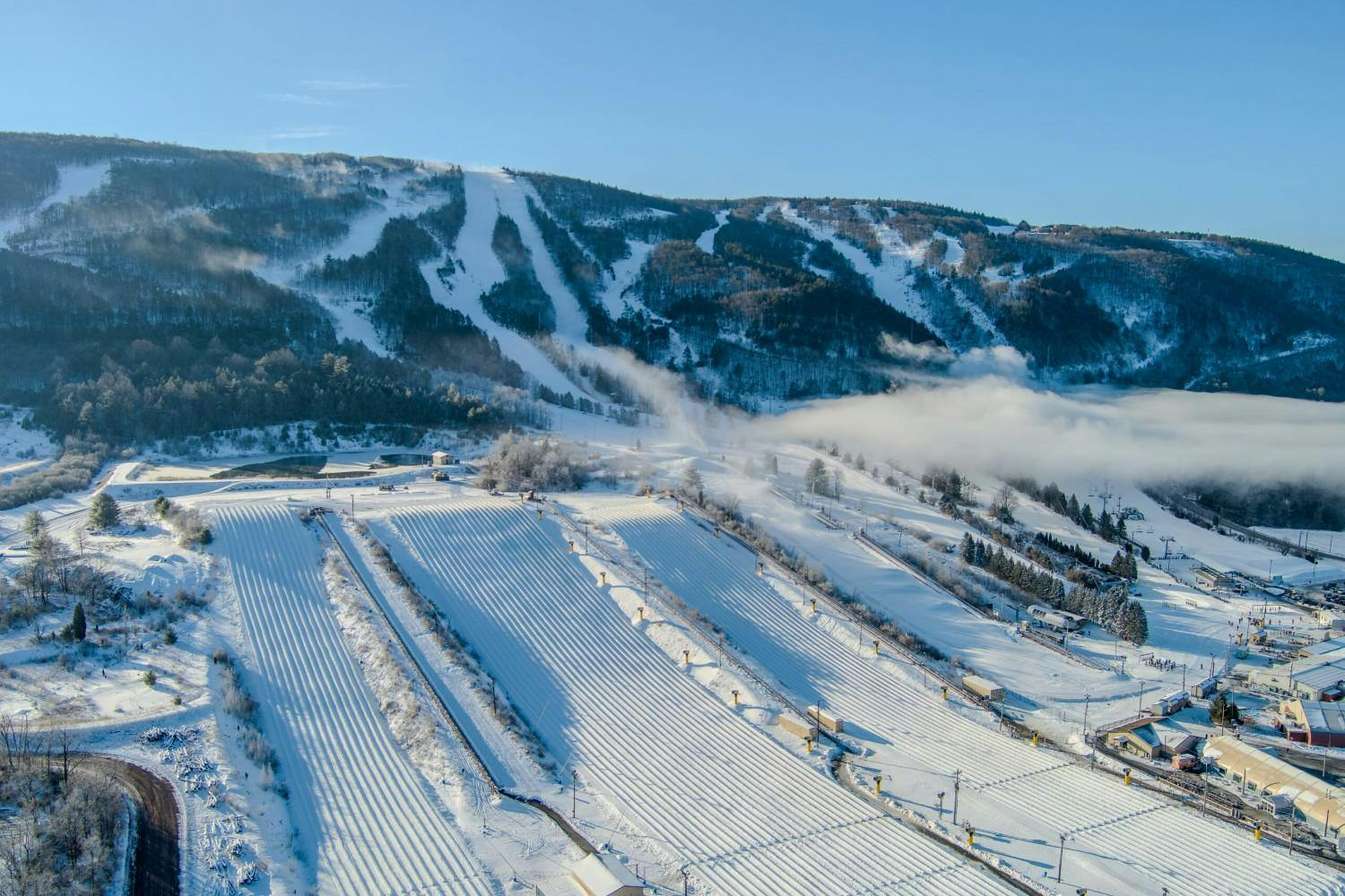 Morning sun hits the slopes at Blue Mountain Pennsylvania in Pennsylvania, USA.