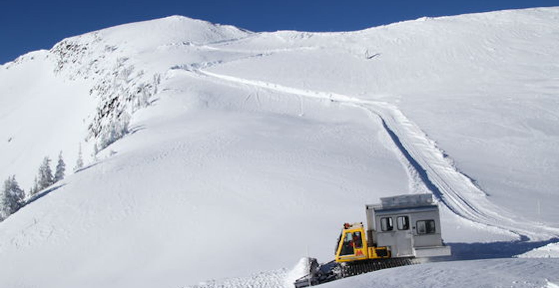 Monashee cat skiing