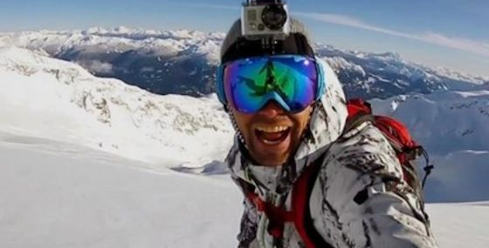 Selfie skiiing