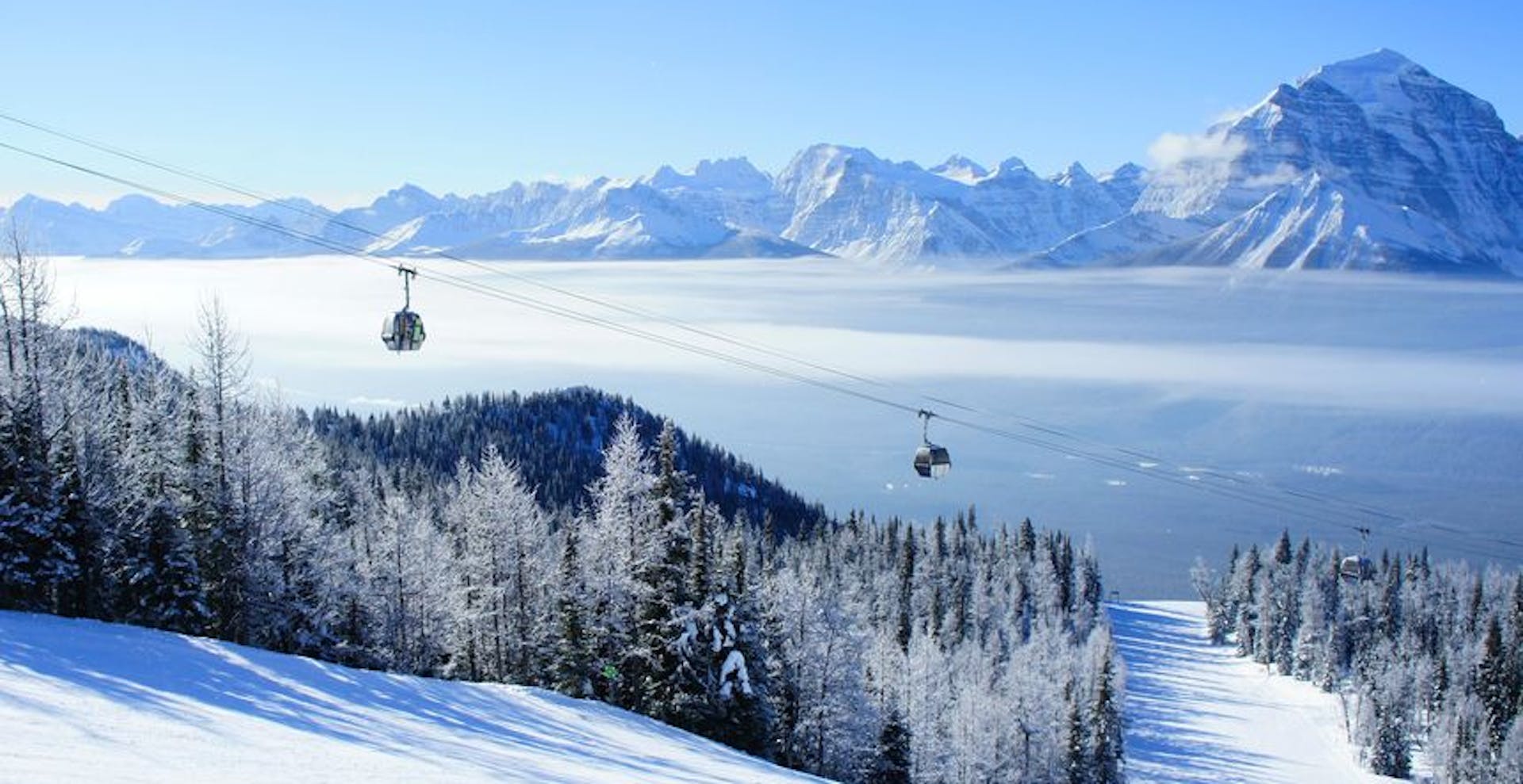 Temperature inversion causing a cloud of sea at Lake Louise