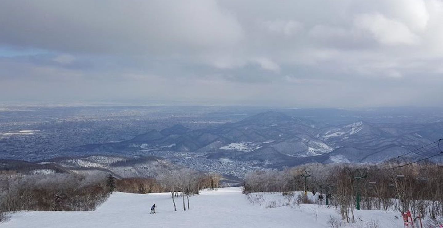 Beginners and Experts, the slopes at Sapporo Teine are all yours!