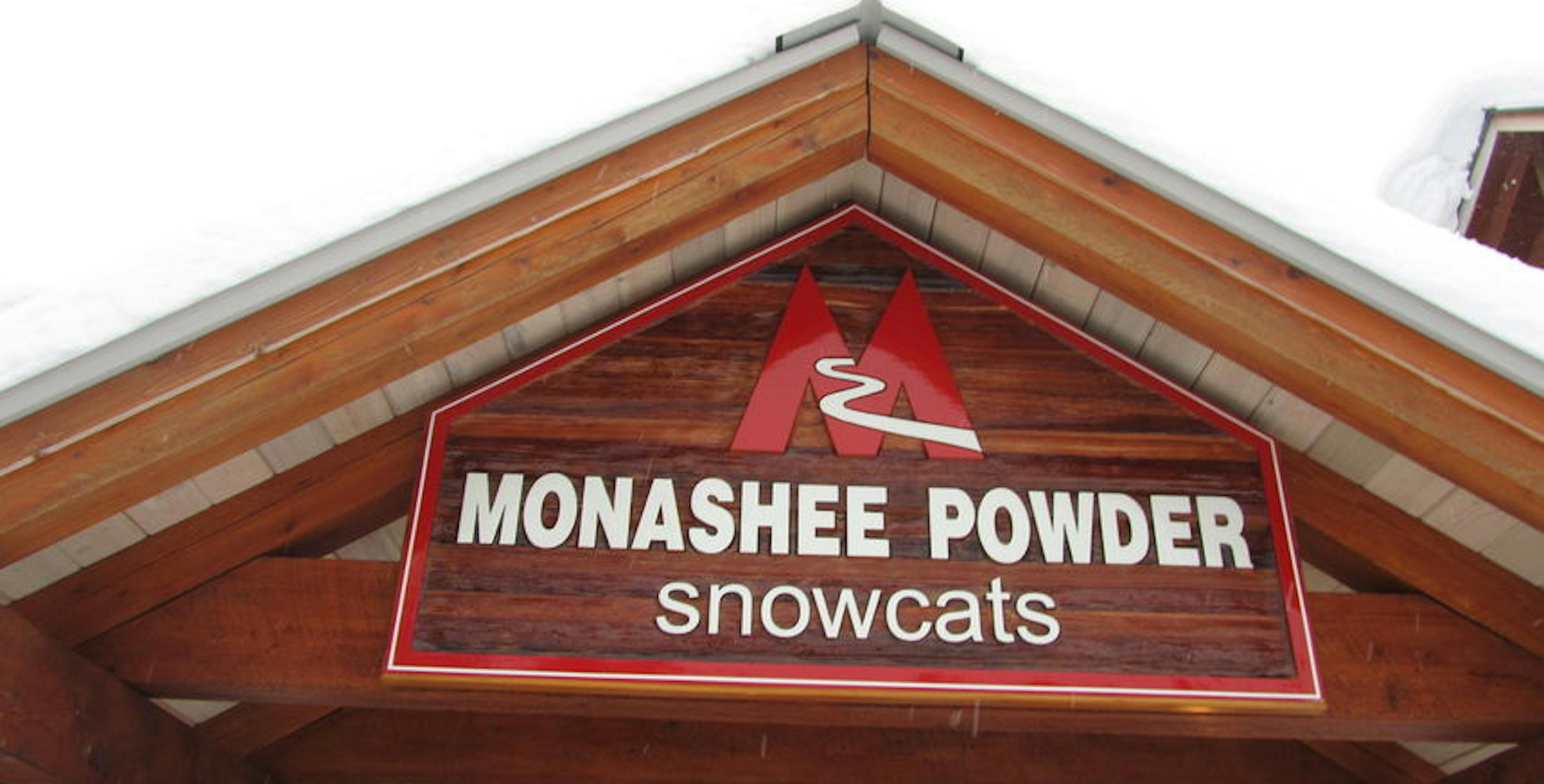 Monashee Powder Snowcats