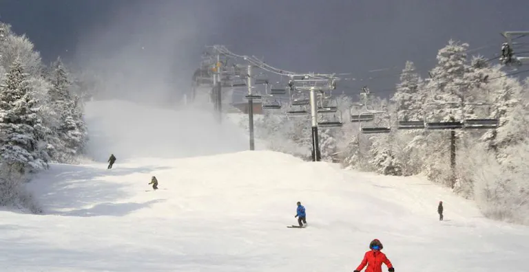 The 10 Best Ski Resorts on the East Coast | SnowPak