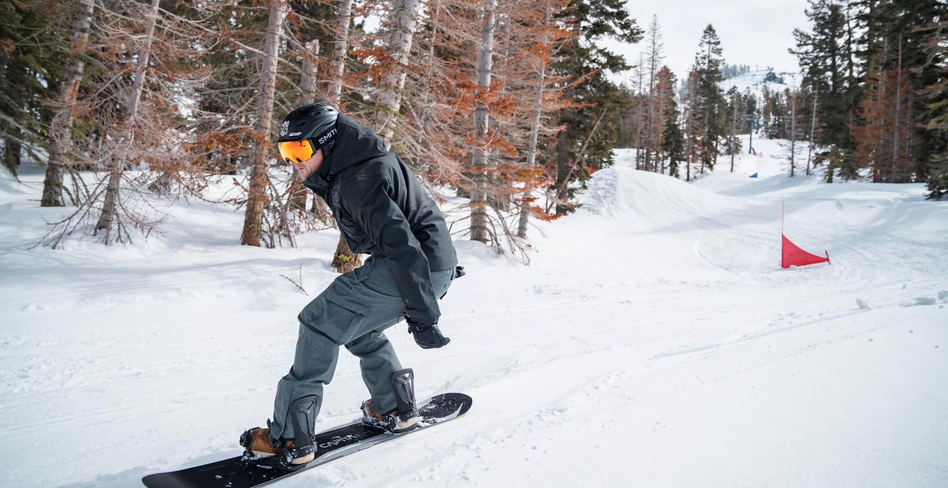 Snowboarding in Sugar Bowl Resort