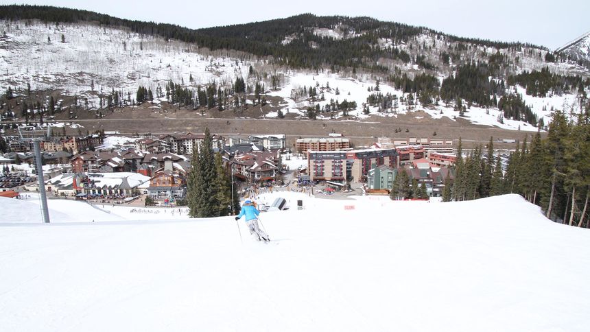 8 Best Ski Resorts To Ski Thanksgiving Weekend | Top Ski Resorts Open ...