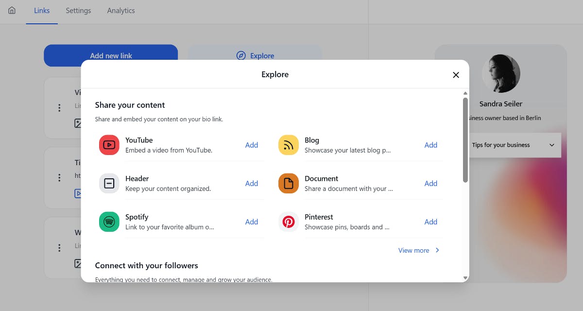 Social custom buttons