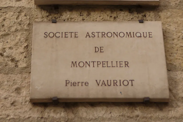 Plaque commémorative de la tour de la Babote