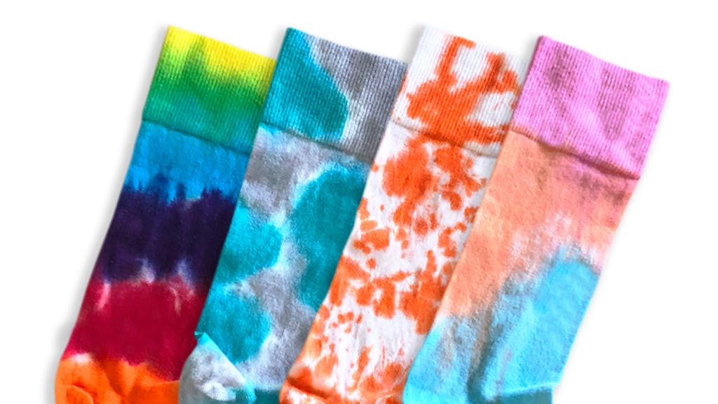 How to create custom socks online