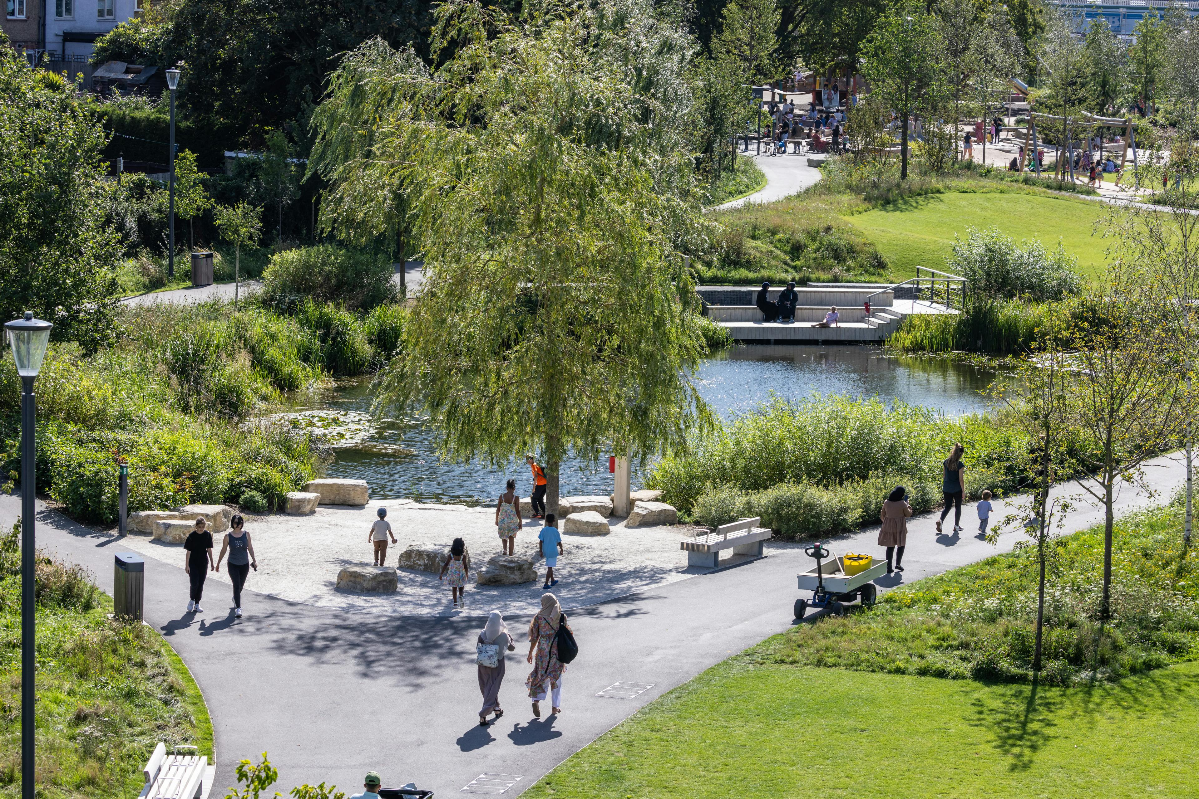 A wide shot of Claremont Park