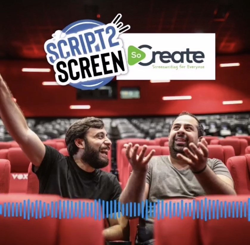 Script2Screen-Hosts sitzen im Theater