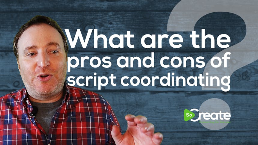 Drehbuchkoordinator Marc Gaffen vor einer Grafik mit dem Text: „What Are the Pros and Cons of Script Coordinating“