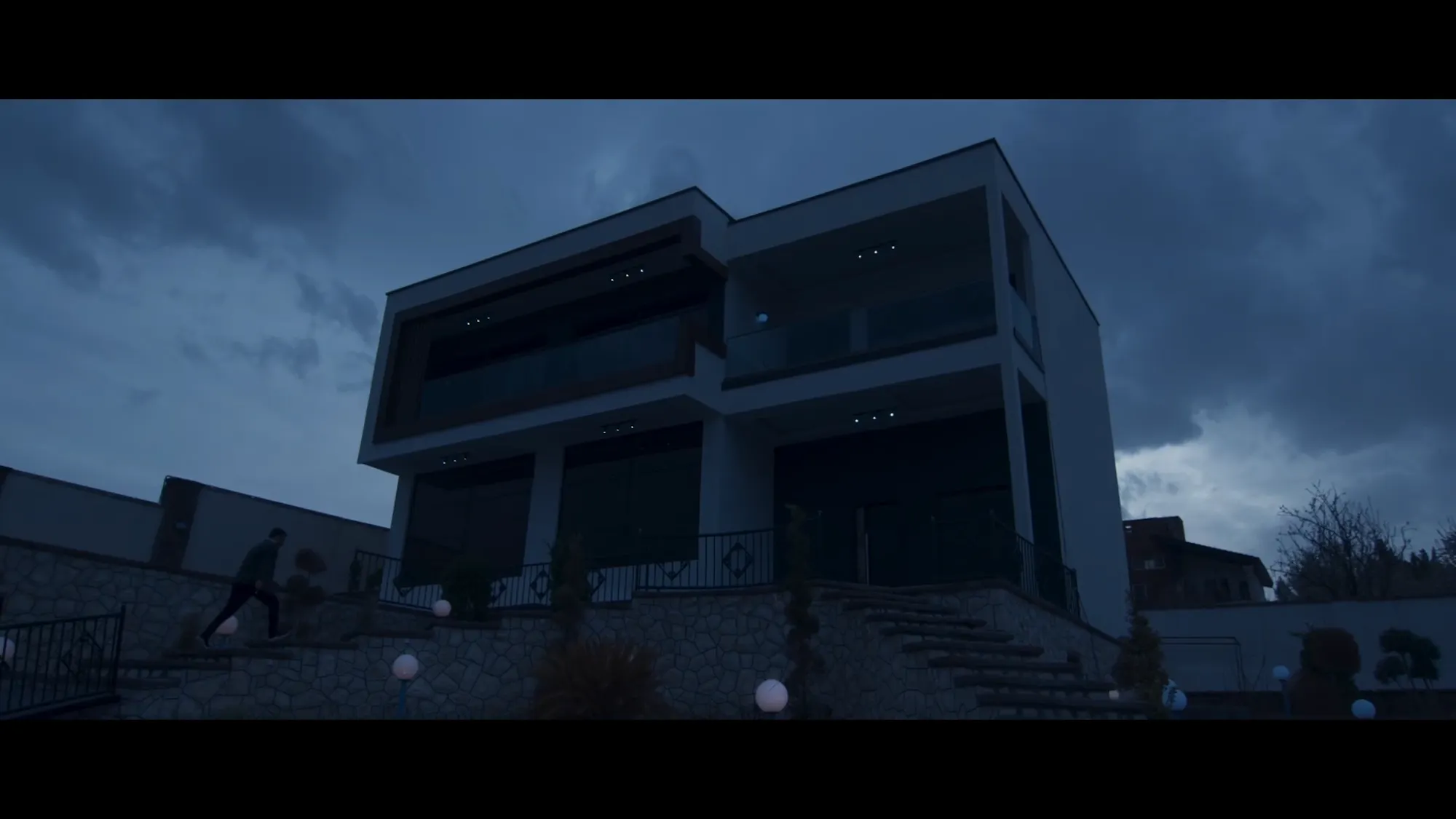 Plan B (2021) — photo 1