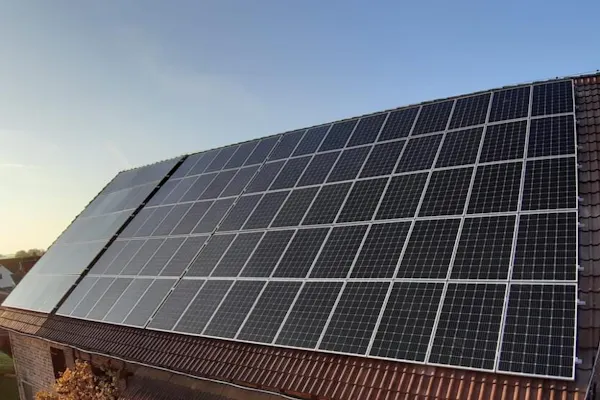 Photovoltaikanlage auf einem Dach Photovoltaikanlage auf einem Dach