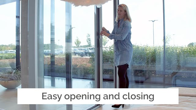 Solarlux by Reveal - Easy opening and closing video