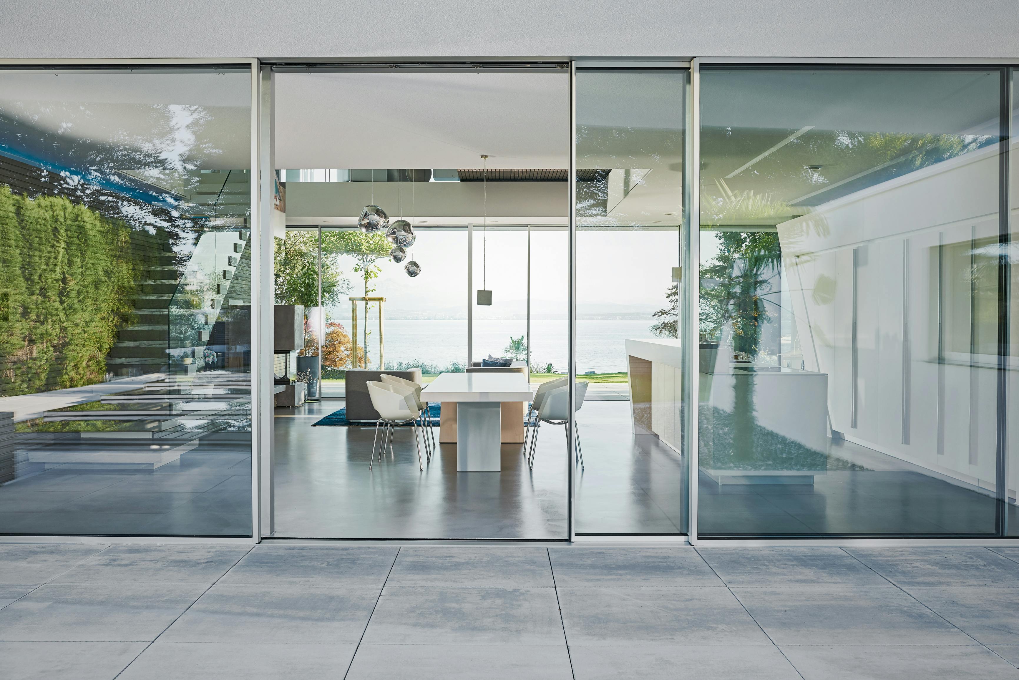 The Cero sliding door.