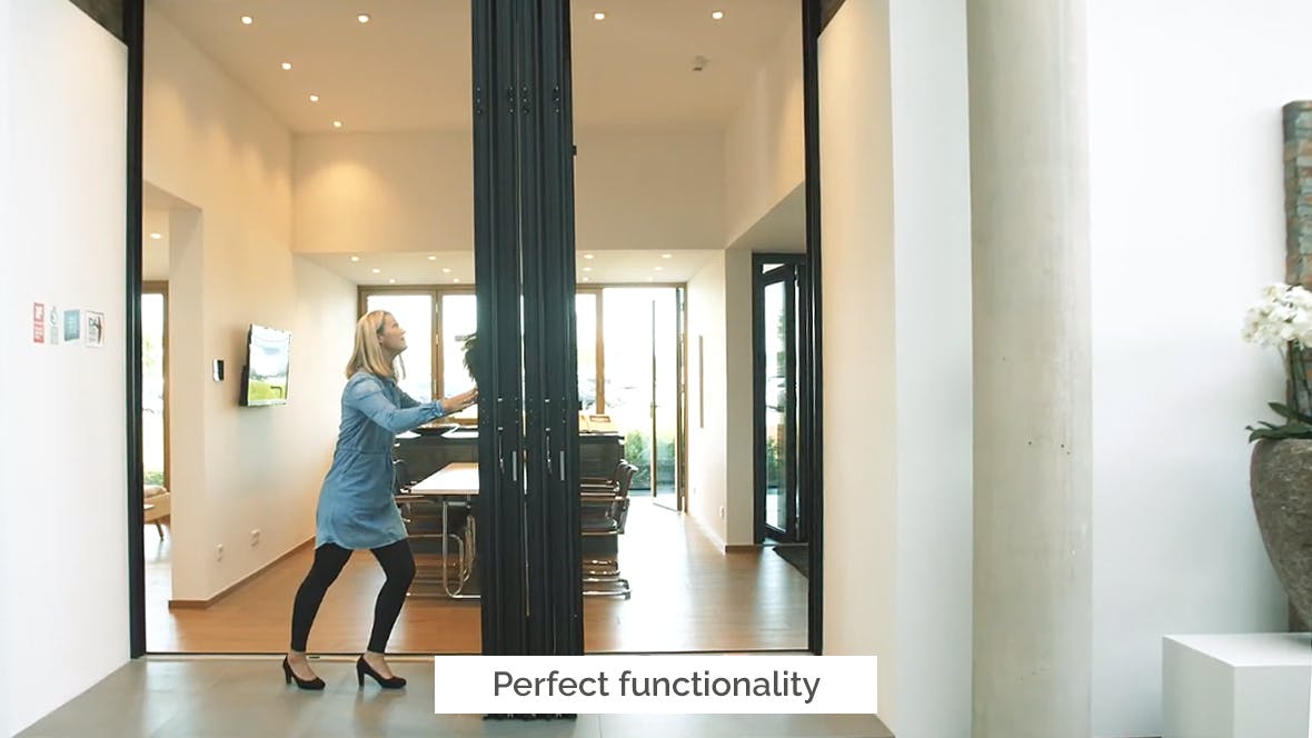 Solarlux by Reveal - Perfect functionality video
