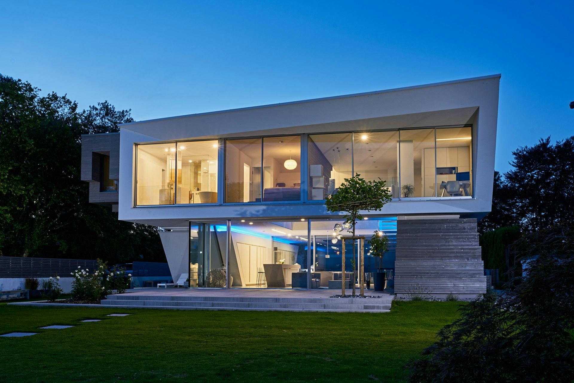 aluminium glass sliding doors at luxury home