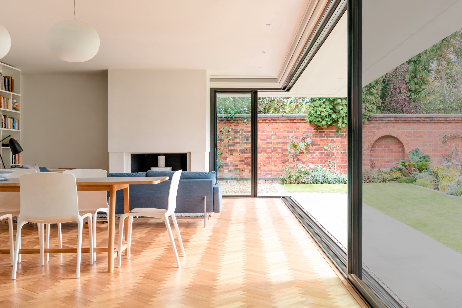 beautiful home in Doncaster with Solarlux Cero III glass doors