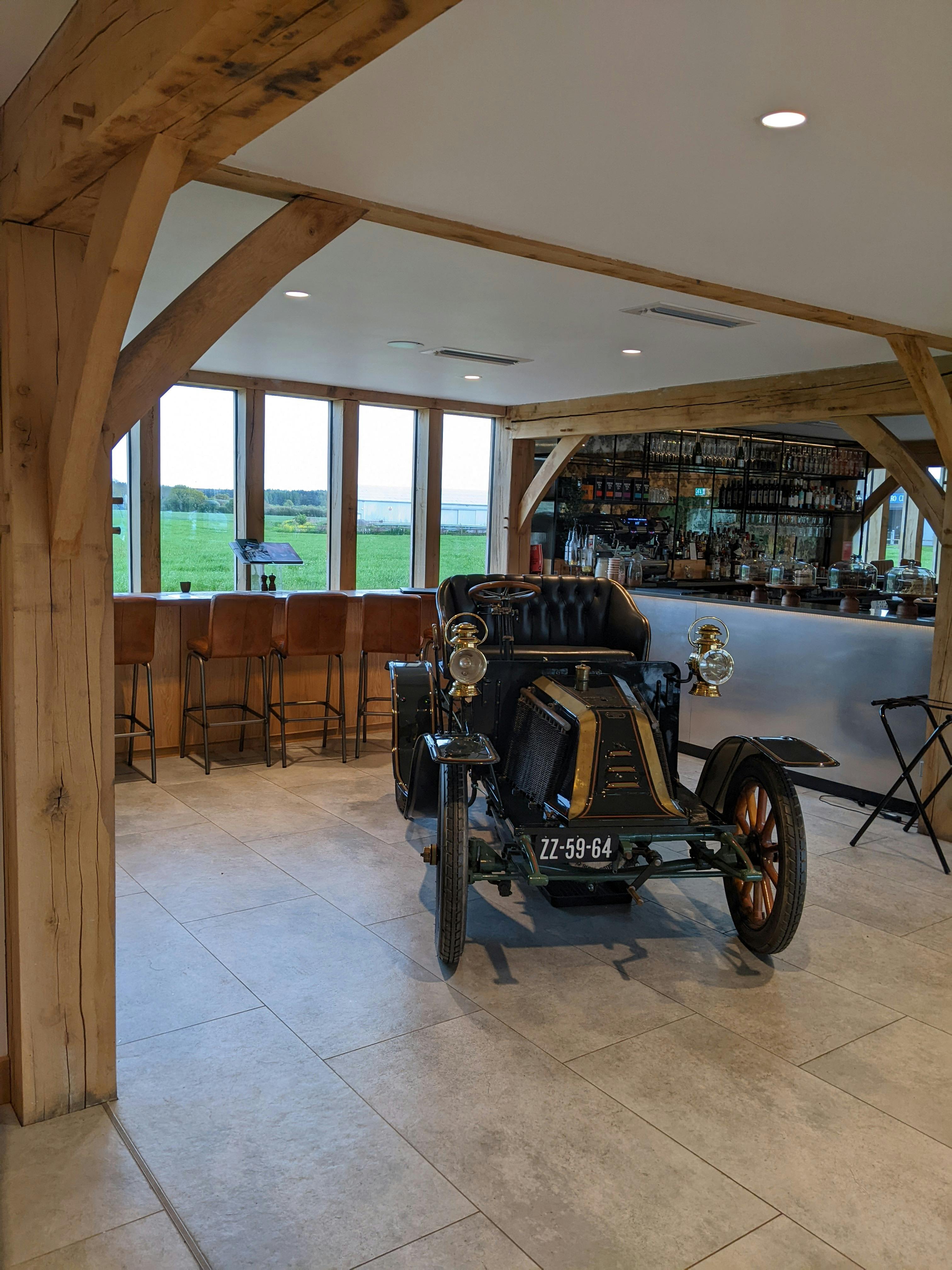 vintage car at the arnage restaurant yorkshire