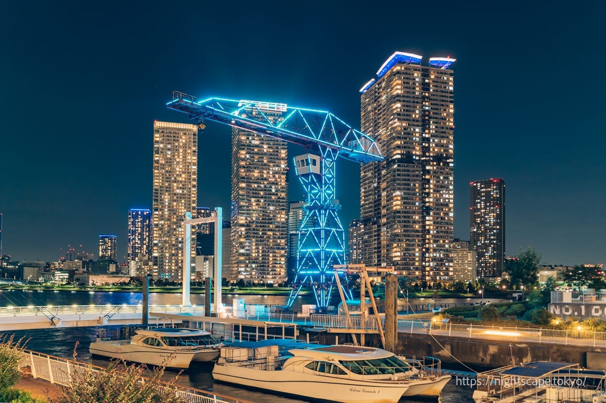 Relax at Tokyo Bay's LaLaport Toyosu