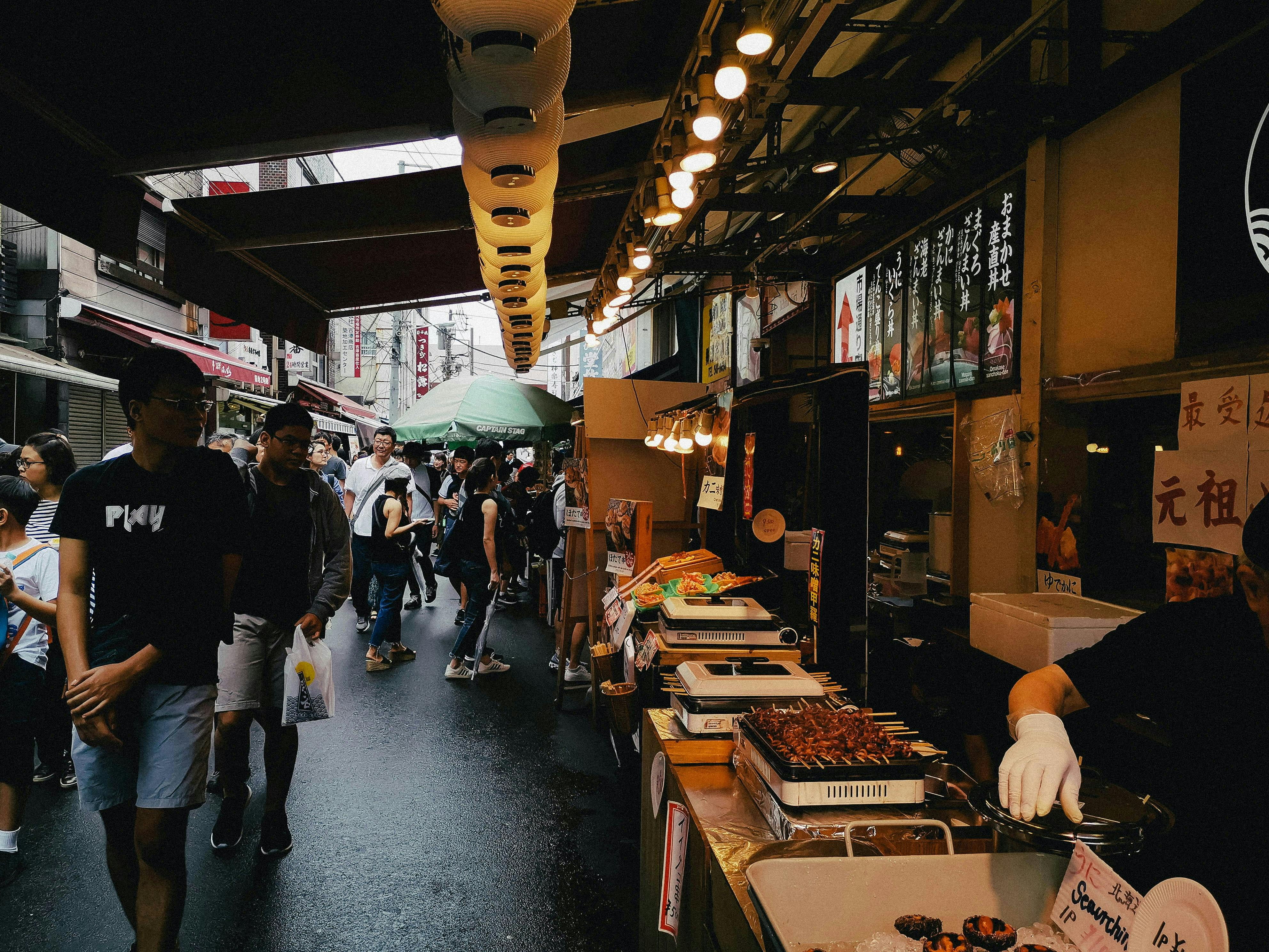 Tsukiji Outer Market – Gourmet Excellence in Every Bite