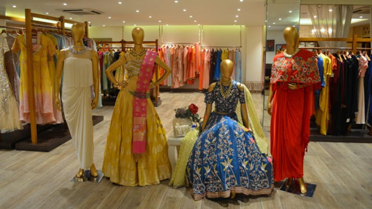 Famous bridal lehenga stores in Kolkata