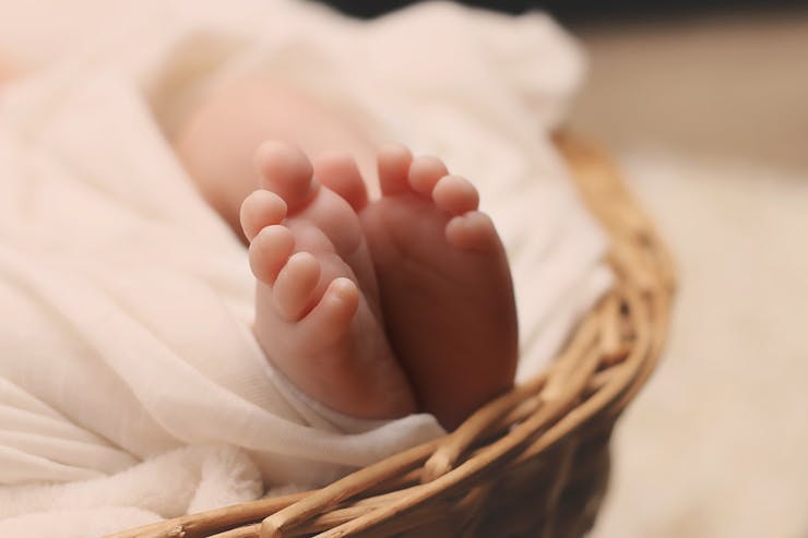 child safety in baby photography