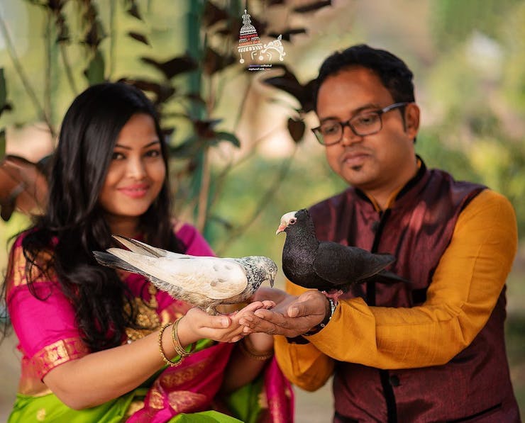 adorable couple pre wedding poses