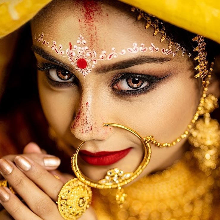 dramatic bridal poses