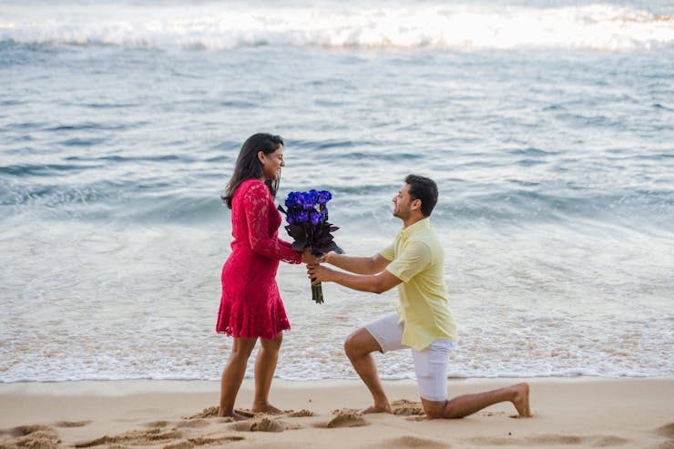 romantic proposal pre wedding picture ideas