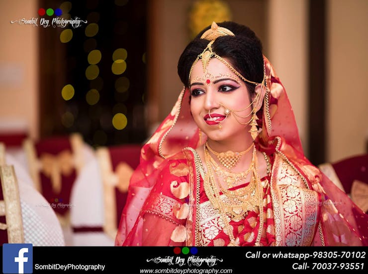 gold earrings for bengali brides