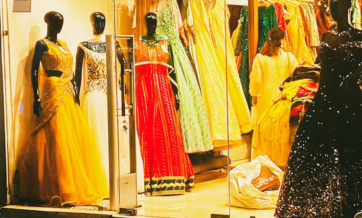 Famous bridal lehenga stores in Kolkata