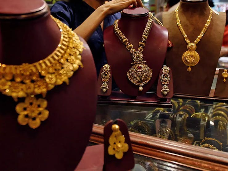 best places for wedding shopping in Kolkata