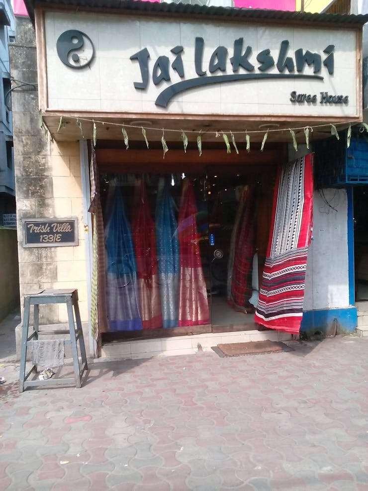 best banarasi saree shop in Kolkata