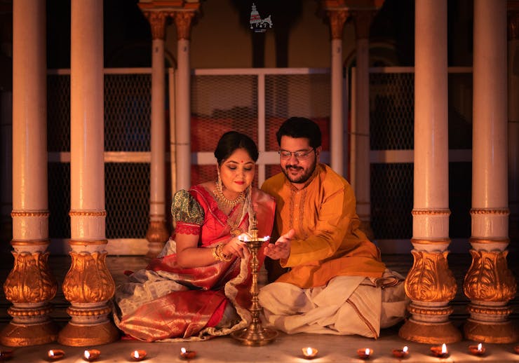 gorgeous engagement couple poses
