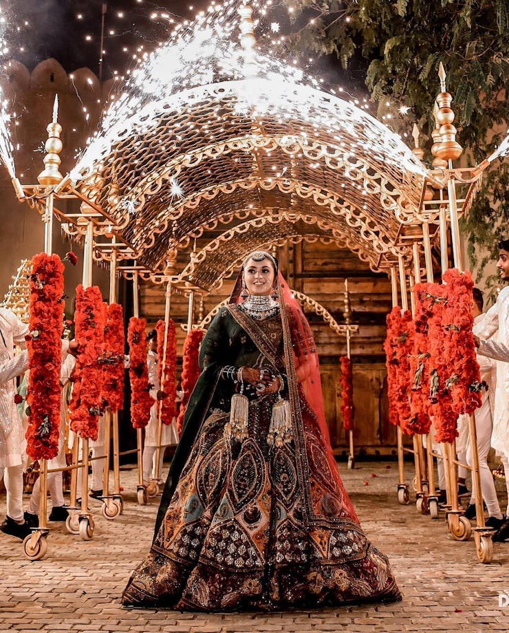 Solo Bridal Entry