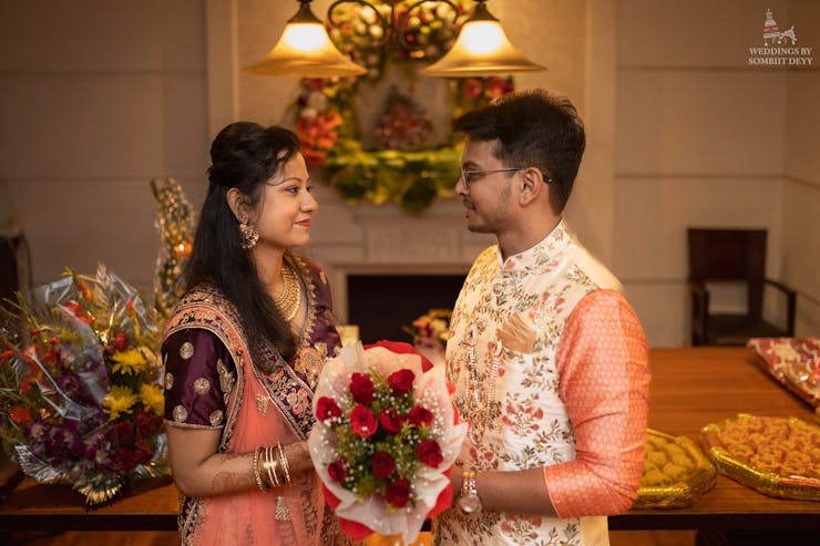simple indoor pre-wedding pose