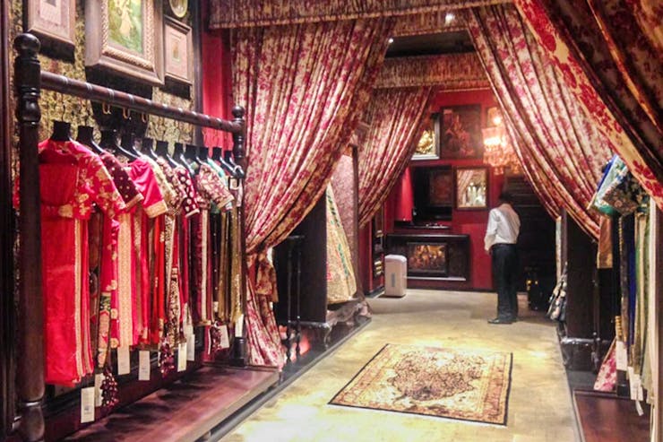 best places for wedding shopping in Kolkata