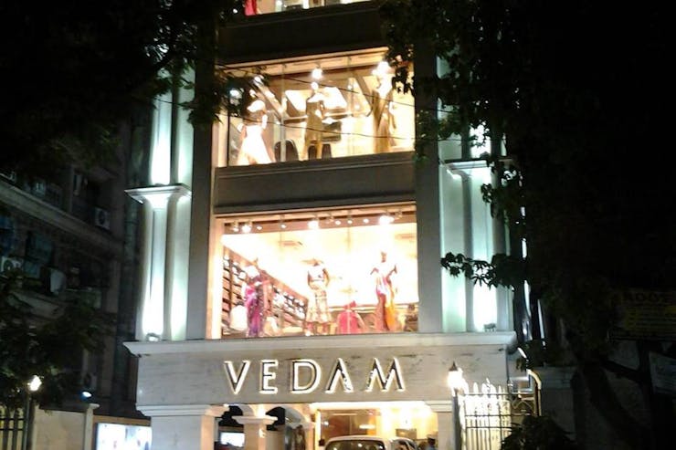 Famous bridal lehenga stores in Kolkata
