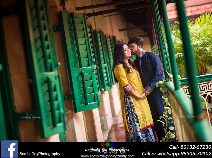 indoor pre-wedding pose for couples