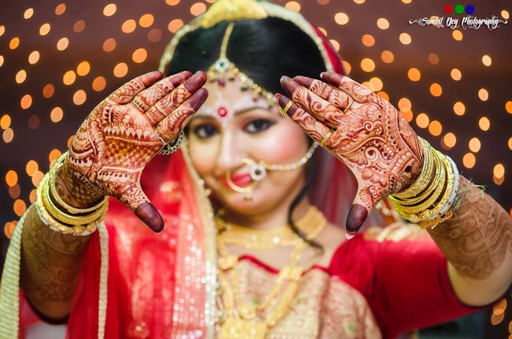 charming henna design for bengali brides