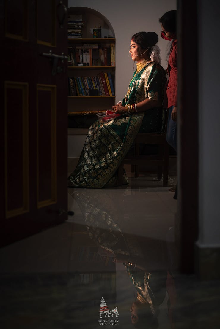 Candid wedding photography tips