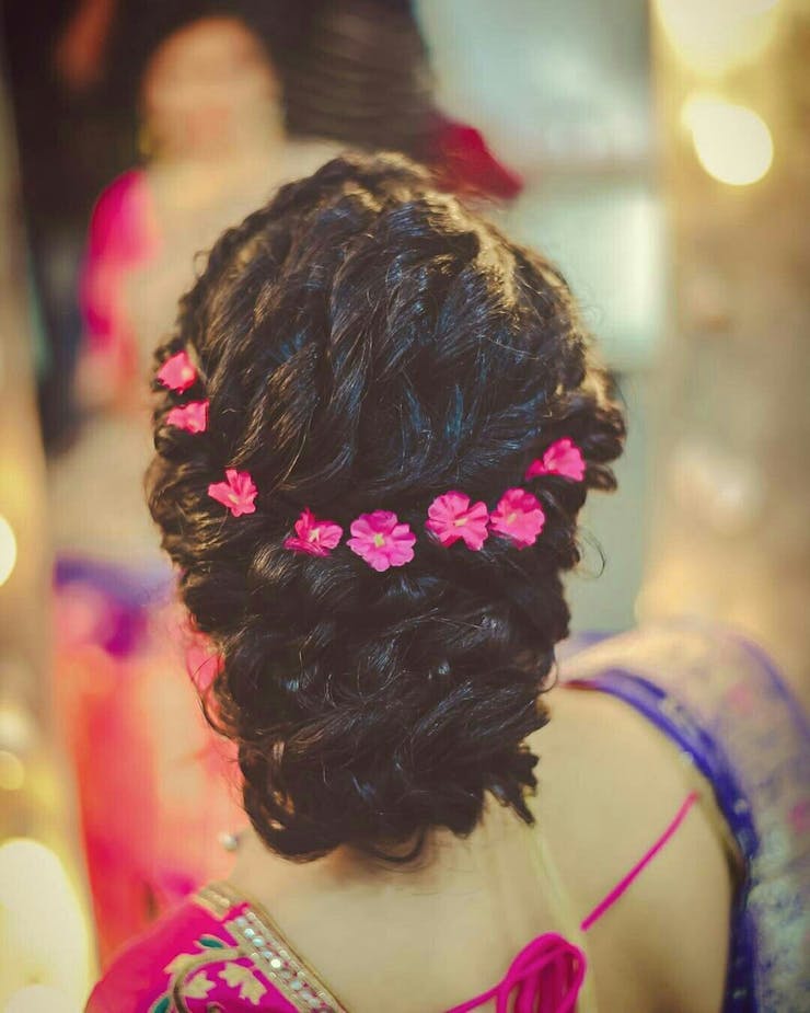 haldi hairstyle for bride