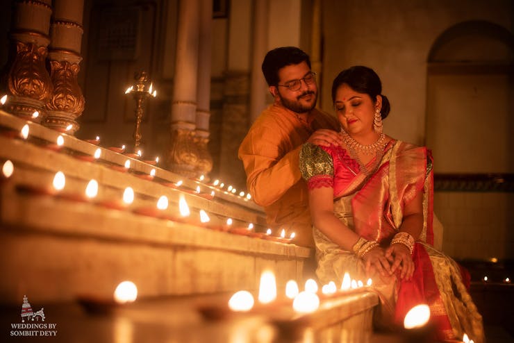 beautiful indoor pre-wedding pose