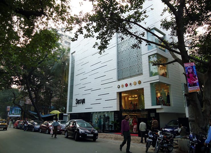 Famous bridal lehenga stores in Kolkata
