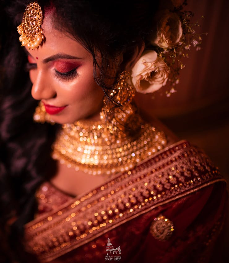 classic bridal poses