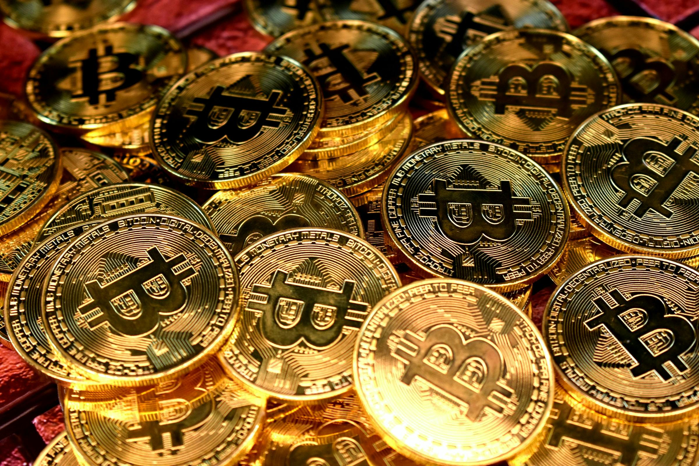 Cum investești în Bitcoin