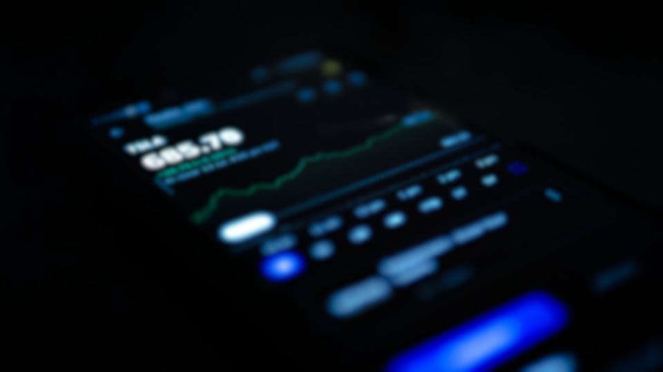 Fidelity vs Trading 212